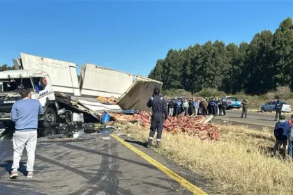 noti25 06 27vuelcoaut4