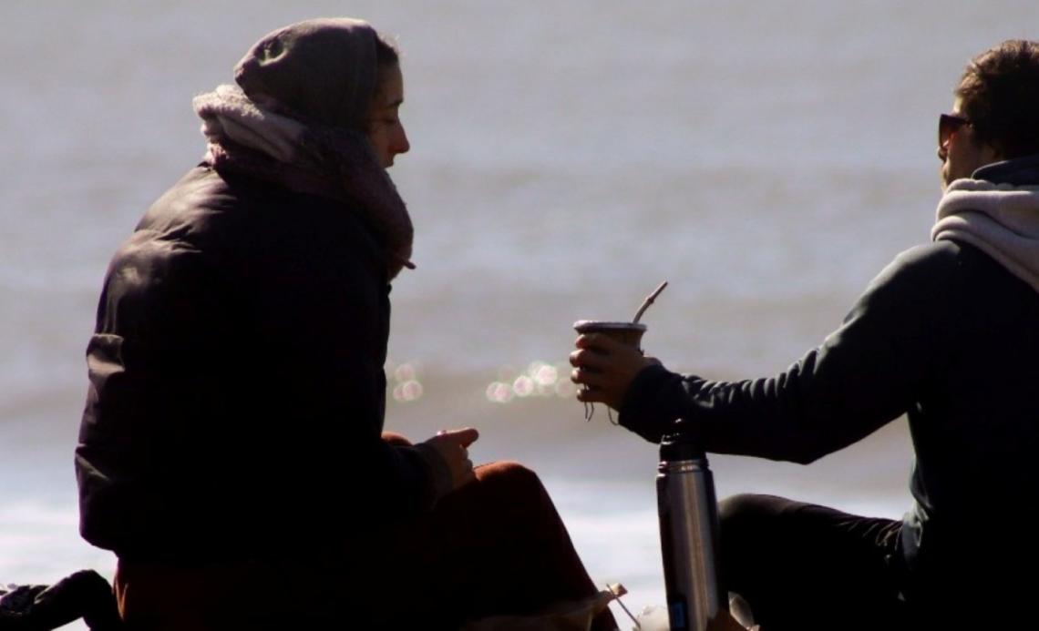 El frío se aleja y el fin de semana llega con neblinas y promesas de lluvia