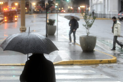 Regresan las lluvias a Buenos Aires: alerta en 14 provincias y bajan las temperaturas