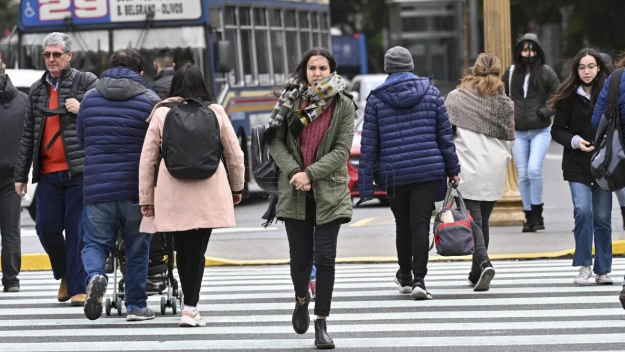 El frío extremo da su último suspiro: hoy mínimas de 6°C y un respiro hacia el fin de semana