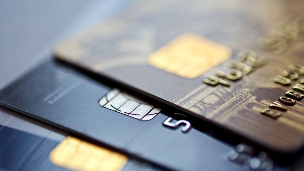 Claves para usar la tarjeta de crédito y evitar el endeudamiento familiar