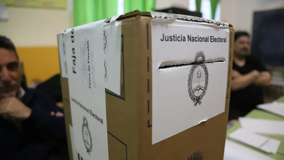 Las elecciones de Buenos Aires fusionan incertidumbre y presión en el peronismo y Milei
