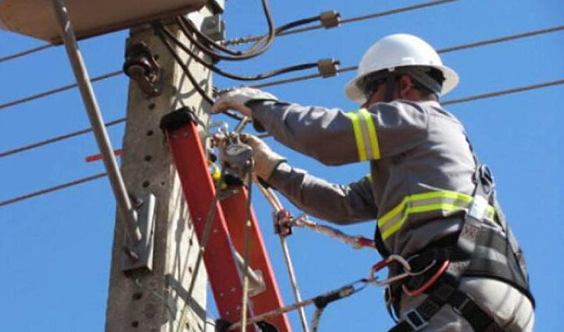 Dolores sufrió un apagón de más de seis horas que afectó hogares y el suministro de agua