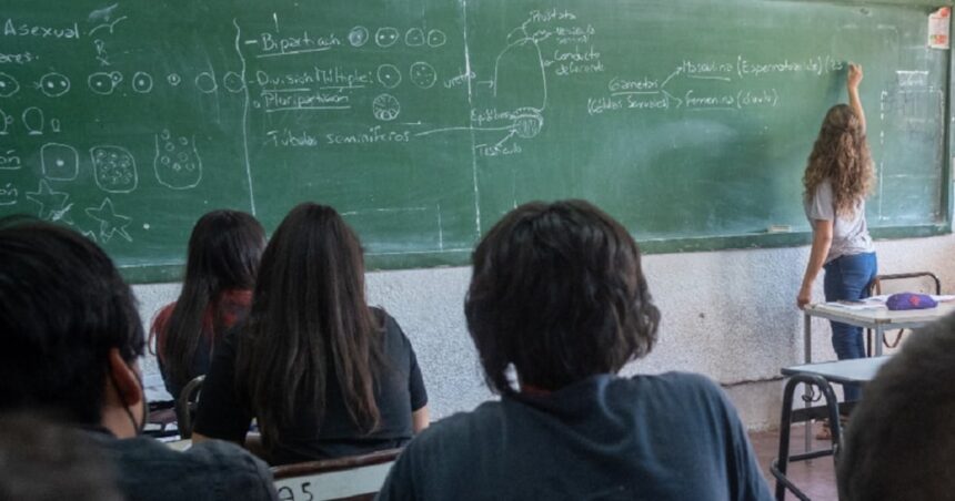 El gobierno bonaerense ofrece nuevos aumentos salariales para docentes en septiembre