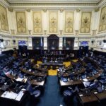 Kicillof enfrenta un desafío clave en elecciones bonaerenses por el futuro del peronismo