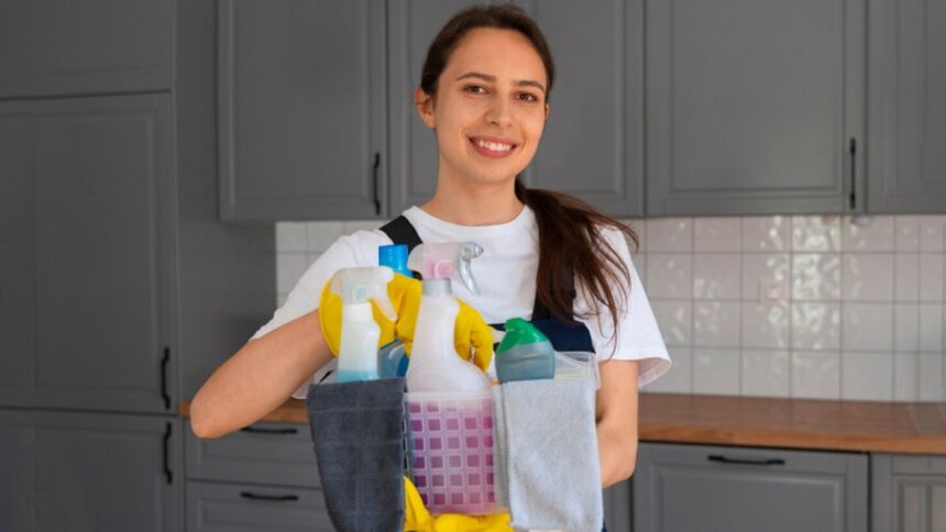 Empleadas domésticas cobrarán aumento y bono en septiembre 2025