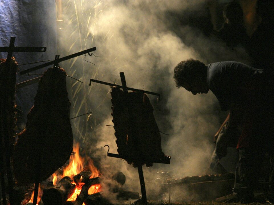 Ayacucho se prepara para la fiesta del ternero y día de la yerra, un ícono gauchesco en marzo