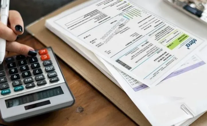 Las facturas de luz se disparan al ritmo del frío: familias con hijos enfrentan la crisis sin control