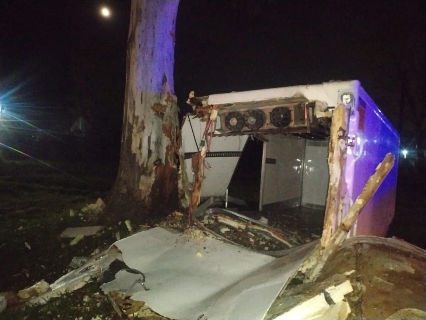 accidente camion frigorifico 3