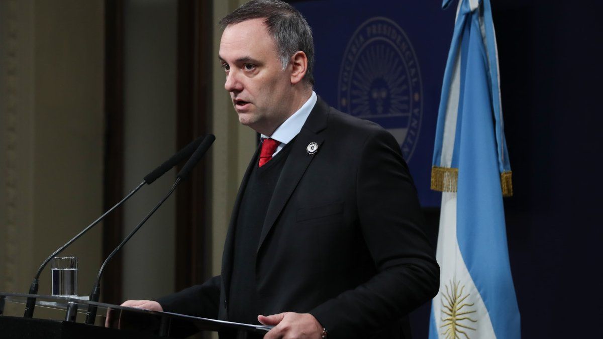 Adorni analiza la derrota en Buenos Aires: