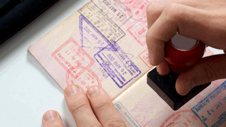 Se extingue la tradición: 29 países eliminarán los sellos en los pasaportes desde octubre