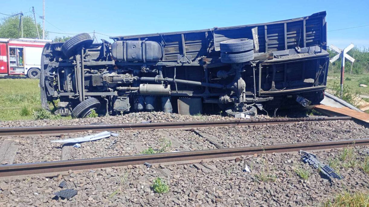 camion tren 2