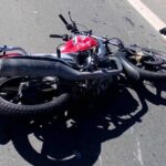 Accidente en Ruta 2: fuerte choque de una moto con un tractor en Chascomús