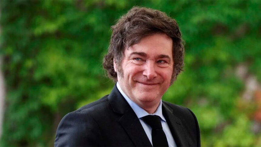 Gobierno promulga leyes de Emergencia Pediátrica y Financiamiento Universitario sin fondos