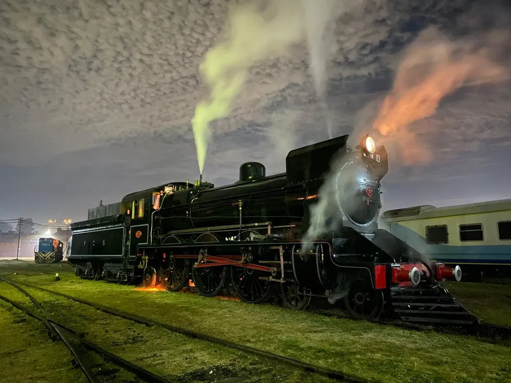 locomotora a vapor llega a chascomus