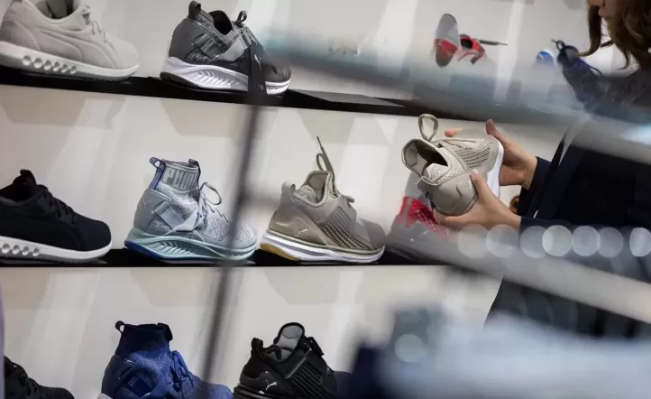 Ventas minoristas pymes suben en octubre pero muestran caída interanual, el consumo sigue débil