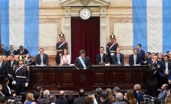El Gobierno convoca sesiones extraordinarias para debatir reformas en diciembre