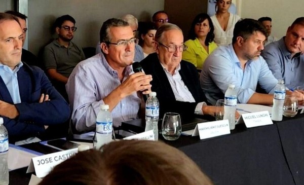 Intendentes radicales de Buenos Aires reclaman fondos adeudados a la Provincia ante Hacienda