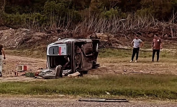 Tragedia en Jujuy: tres militares retirados murieron en vuelco de camioneta en Ruta 34
