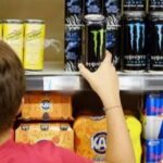 Ley en Provincia de Buenos Aires busca frenar venta de bebidas energizantes a menores