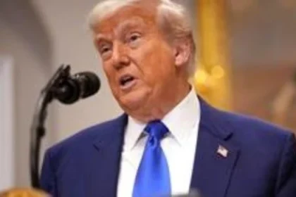 Trump promete resolver la crisis en Venezuela "por las buenas o por las malas"