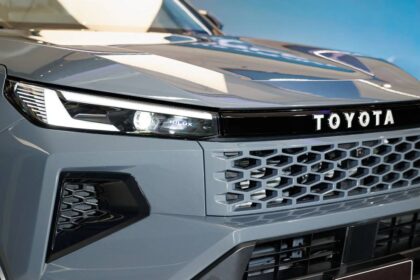 Nueva Toyota Hilux 2026 teaser 1 1