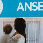 ANSES anunció el aumento de diciembre 2025: ¿Cuánto se cobrará de AUH y Tarjeta Alimentar?