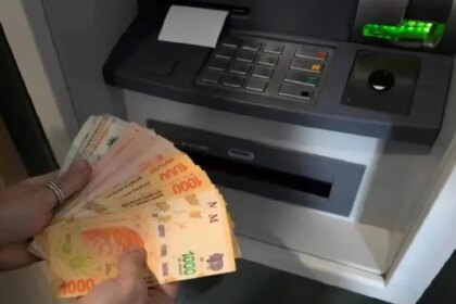 Los trabajadores estatales de Neuquén cobran sus sueldos de noviembre: ¿qué pasa con el aumento?