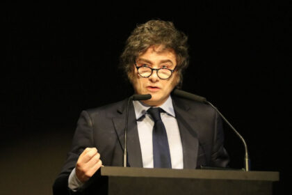 Milei impulsa reforma laboral que genera alarma entre sindicatos por derechos en peligro