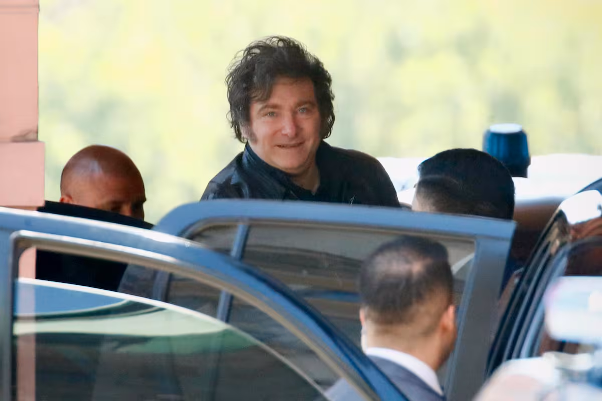El malestar de los funcionarios por los sueldos: ¿dará javier milei el ok para un aumento?