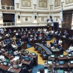Provincia: aprobaron en diputados un paquete de leyes que frena el hostigamiento por deudas y regula las billeteras virtuales