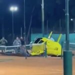 Cayó un helicóptero en una cancha de tenis en Buenos Aires: Hay tres heridos