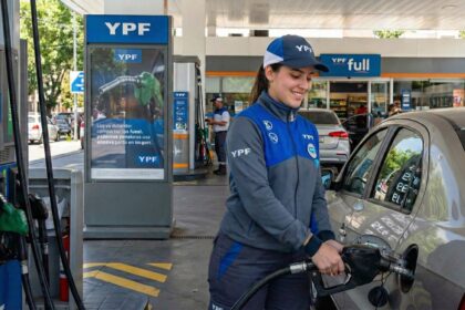 ypf baja precios combustibles
