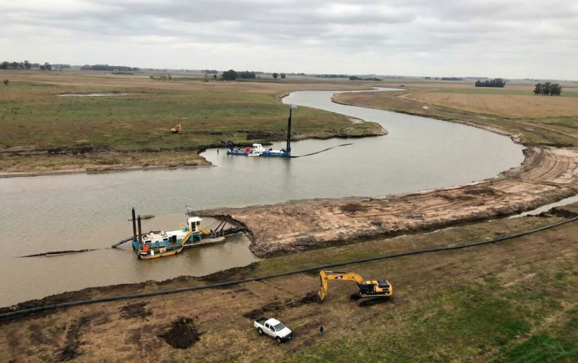 obra plan maestro rio salario