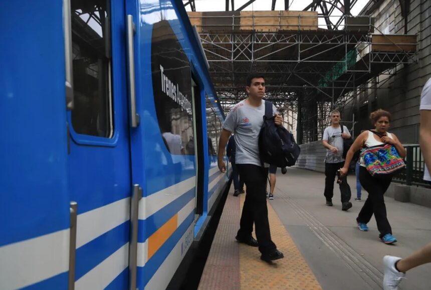 La Fraternidad amenaza con paro de trenes el jueves si no mejoran la oferta salarial
