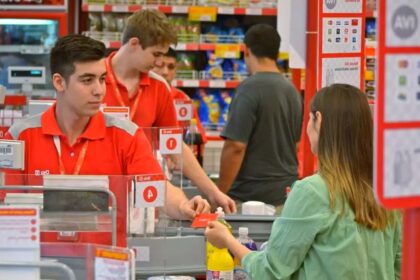Supermercados el 1° de mayo 2026: cuáles abren, cuáles cierran y las excepciones que hay que conocer