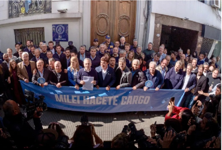 “si su gobernador no sabe administrar…”: el cartel que generó indignación entre intendentes bonaerenses