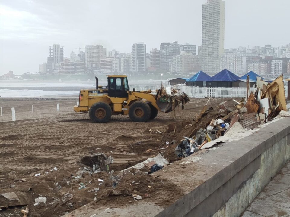 Topadoras arrasan la histórica feria de la bristol en mar del plata