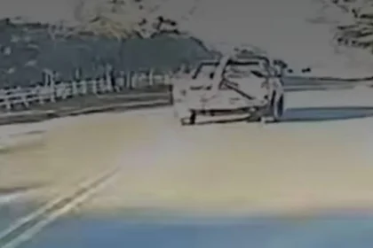 Imprudencia en ruta 11: camioneta realizaba maniobras de riesgo, sin vtv y sin seguro