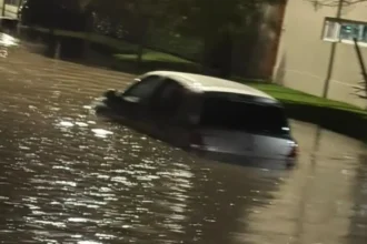 Calles inundadas y barrios afectados tras fuerte temporal en coronel suárez