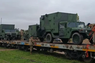¿por qué un tren con vehículos militares atravesó la provincia de buenos aires?