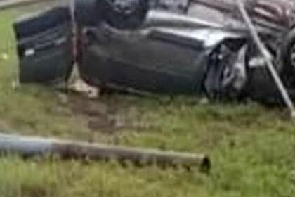 Tremendo despiste y vuelco en plena tormenta en ruta 11