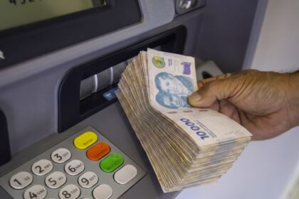 Aguinaldo de anses: qué jubilados cobran el bono extra junto al medio aguinaldo en junio