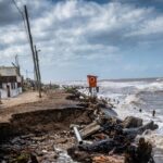 Alerta en mar del tuyú: la erosión costera devora las playas y deja casas al borde del colapso