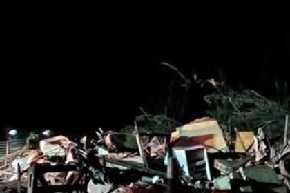 Devastador: un tornado destruyó una vivienda en las flores