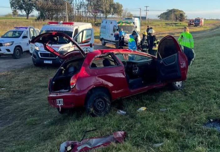 Violento vuelco en ruta 2 entre lezama y castelli 1 Violento vuelco en ruta 2 entre lezama y castelli