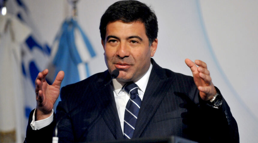 Ricardo echegaray fuera de arca: el gobierno lo echó tras la condena por oil combustibles
