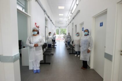 En medio de la crisis del sistema sanitario, la provincia impulsa una reforma integral de la salud