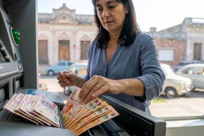 Impacto en el bolsillo: el monto real que deposita anses en las cuentas de pensiones no contributivas desde esta semana