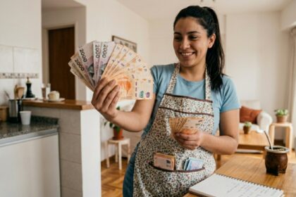 La nueva fórmula que define el sueldo de las trabajadoras domésticas: las claves del acuerdo y qué pasa con la antigüedad
